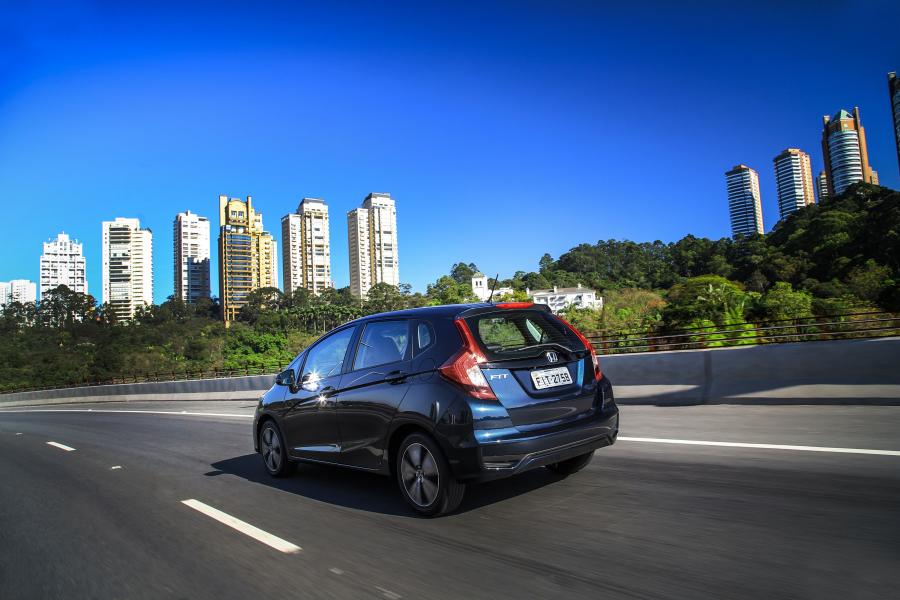  Honda Fit 2017 года  (LA) (фото 4 из 40)